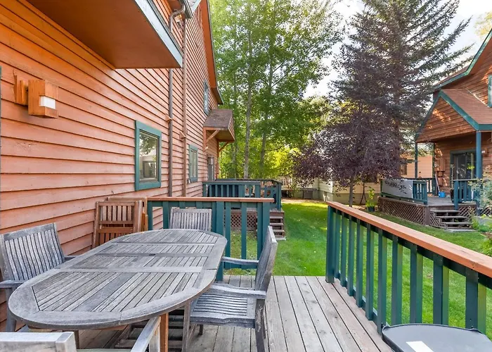 523 S Cache Holiday home *